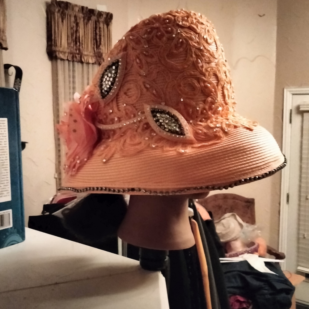 Sunday hat - Picture 7 of 7
